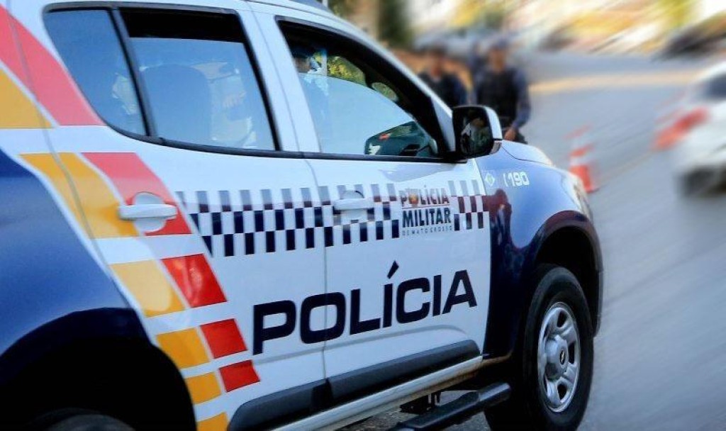 Polícia Militar prende homem por invasão de casa e ato obsceno em Várzea Grande