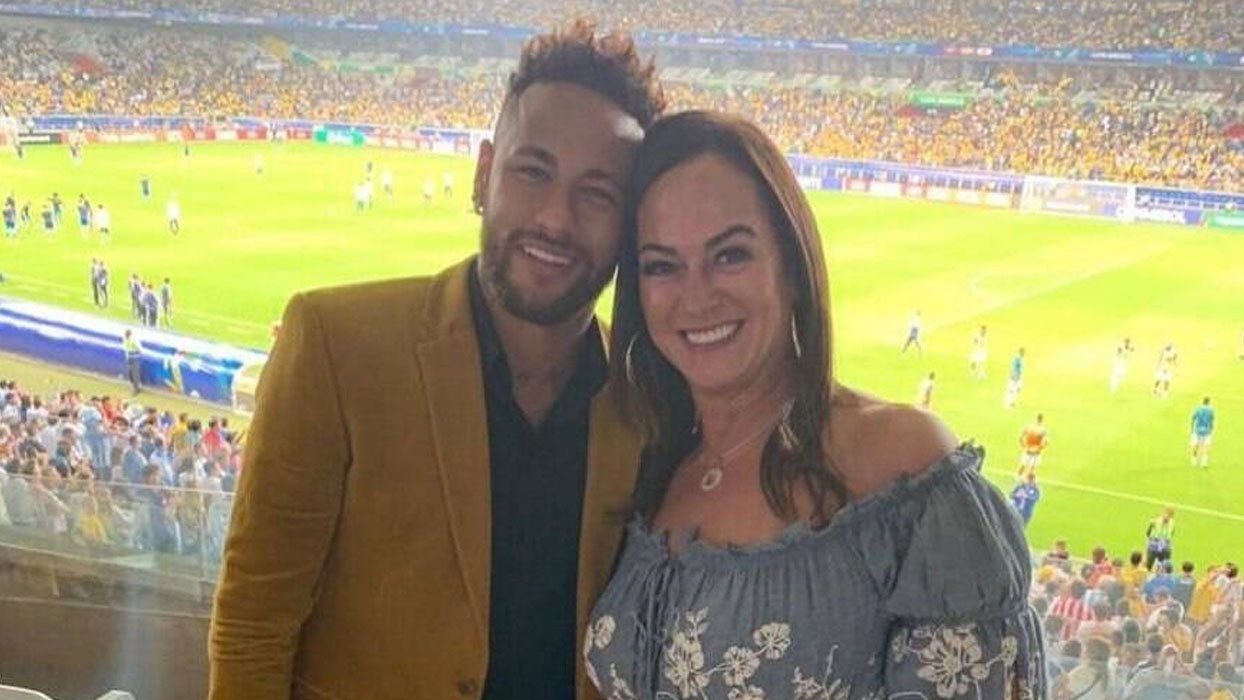 Mãe de Neymar faz emocionante declaração para o filho antes de estreia na Copa